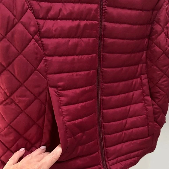 NWT Virginia Tech Quilted Vest in Maroon and Orange XL - Picture 5 of 13